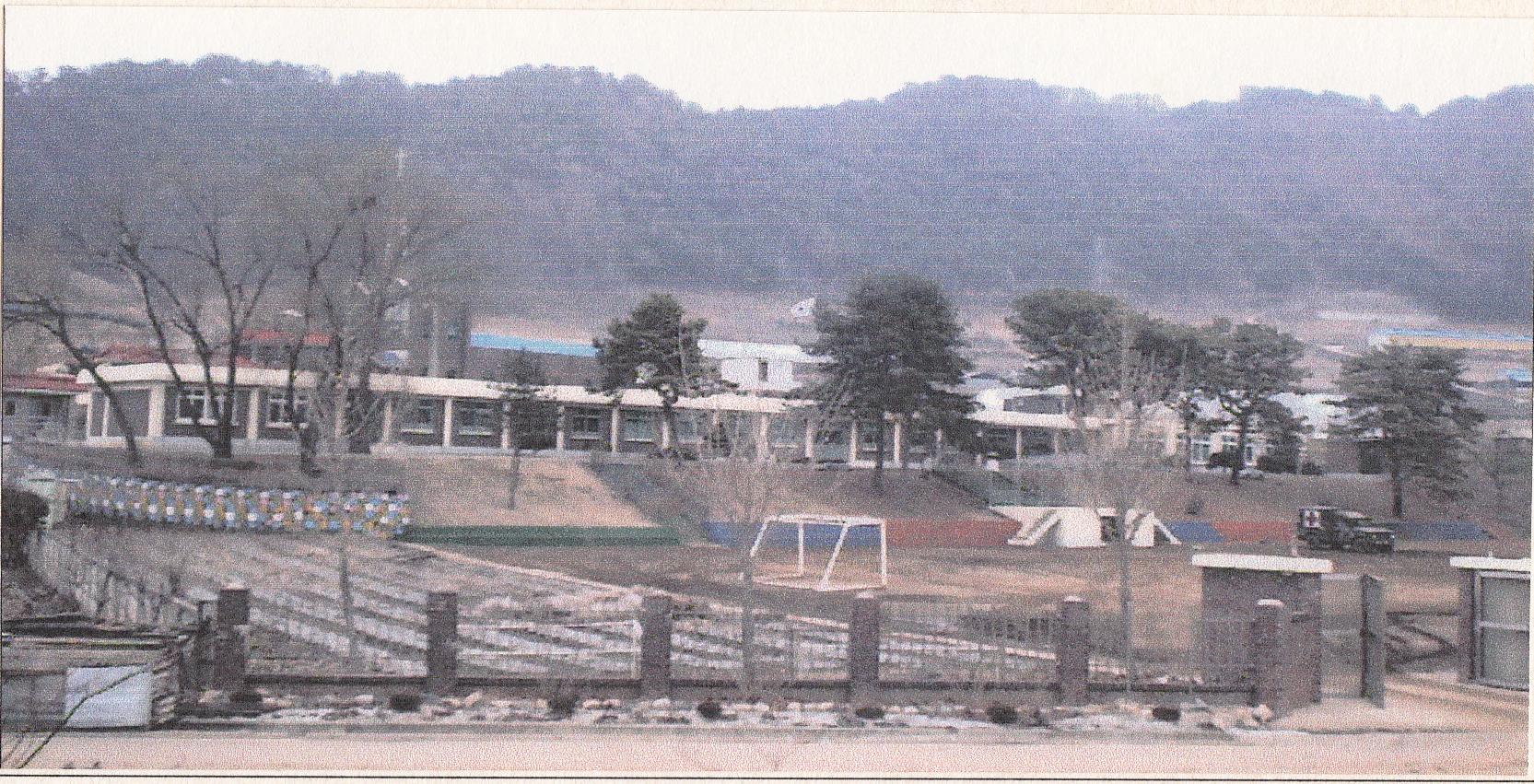 신풍초등학교 전경 및 연혁 사진